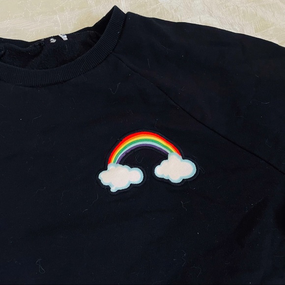 H&M rainbow patch pullover sweatshirt - Picture 3 of 5